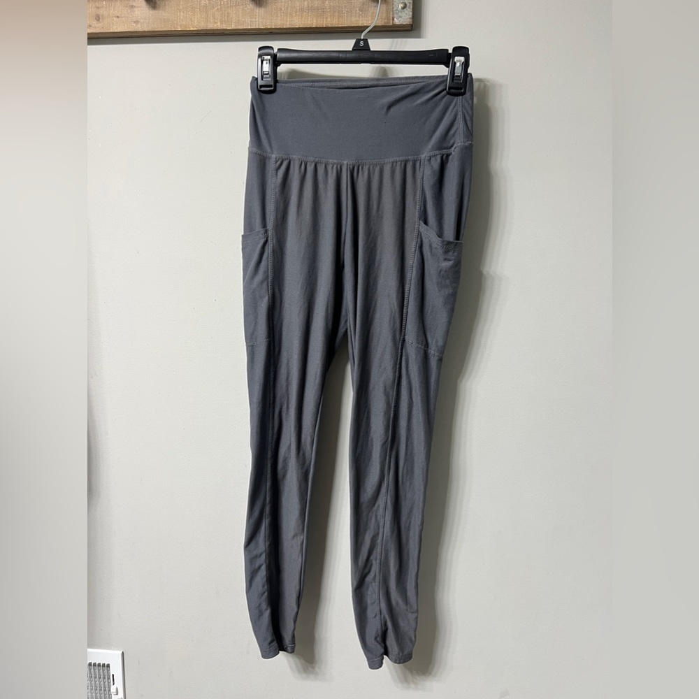 Gray Leggings with Pockets